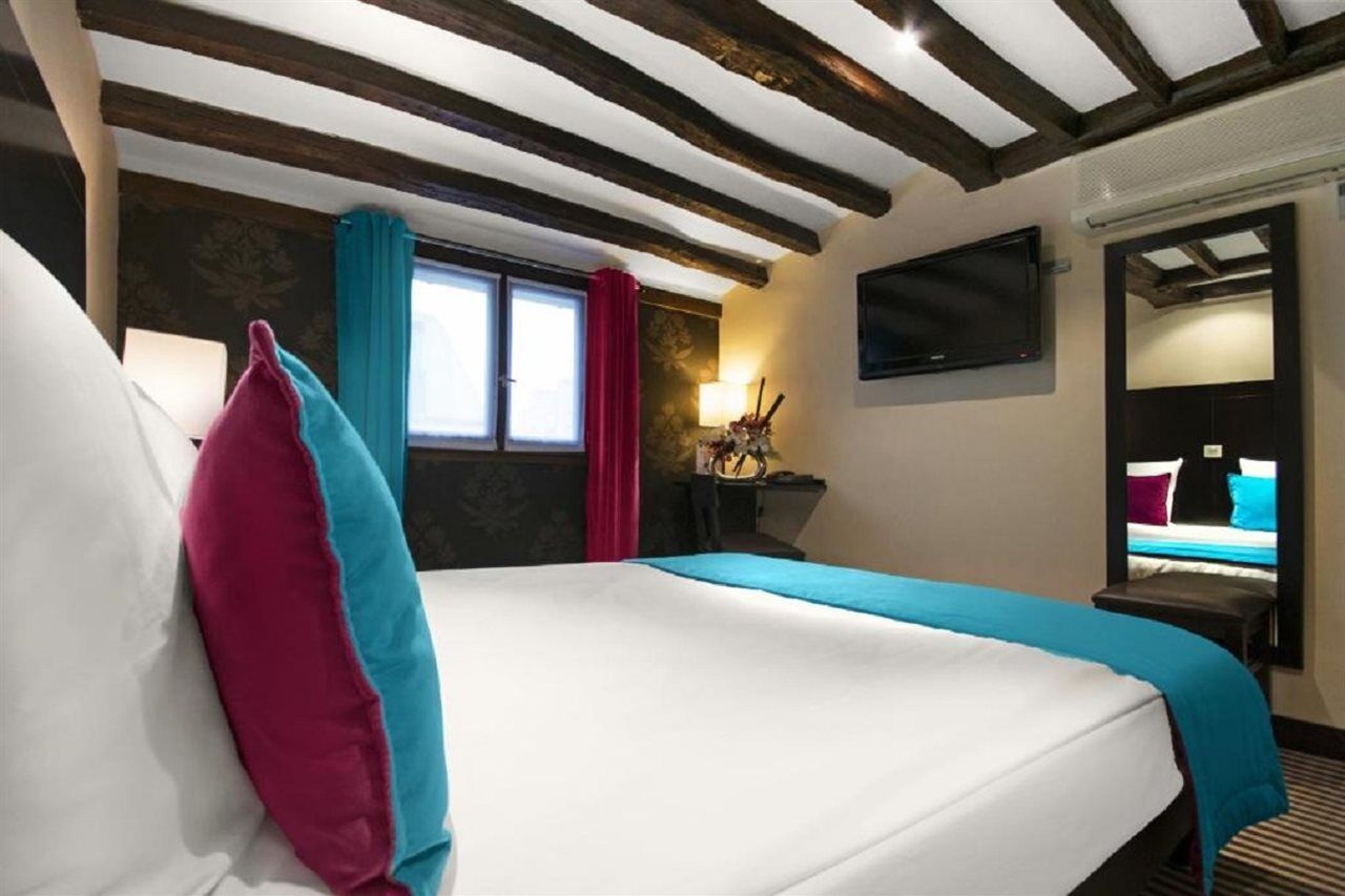 Pax Opera Hotel 3*