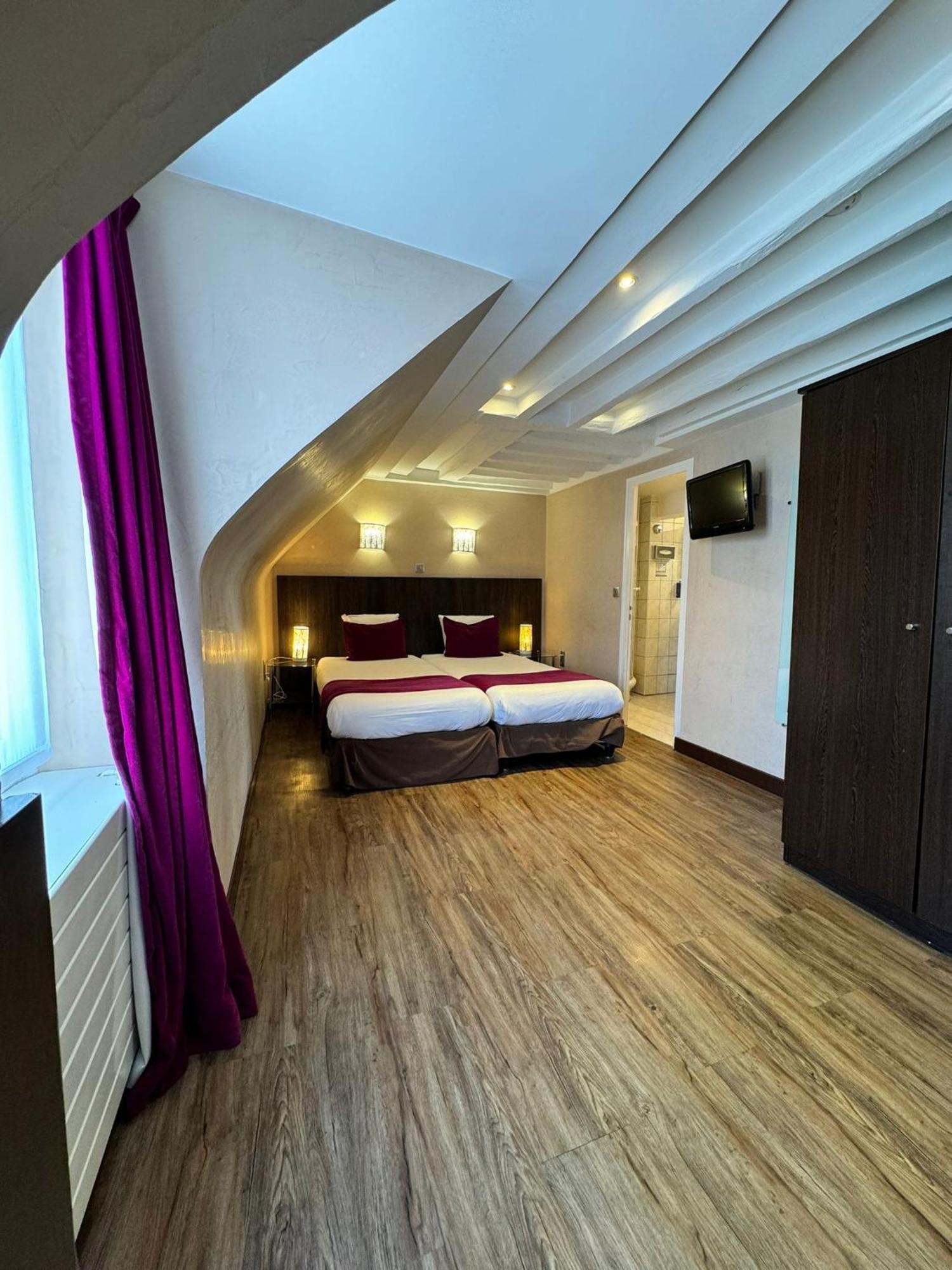 Hotel Pax Opera Paris