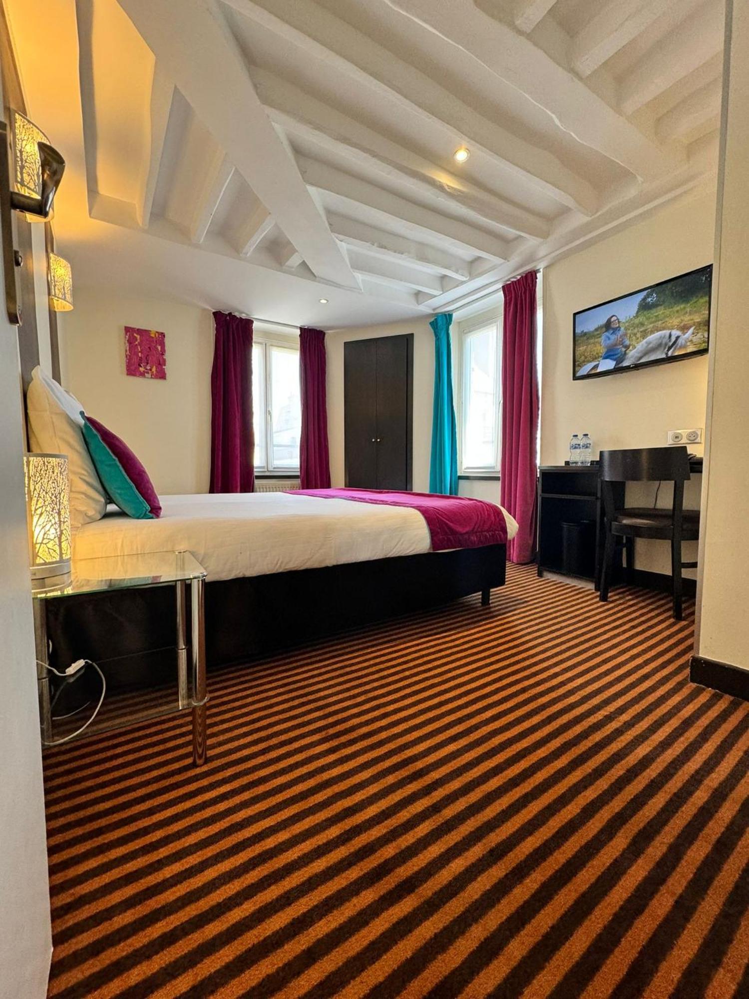Pax Opera Hotel 3*